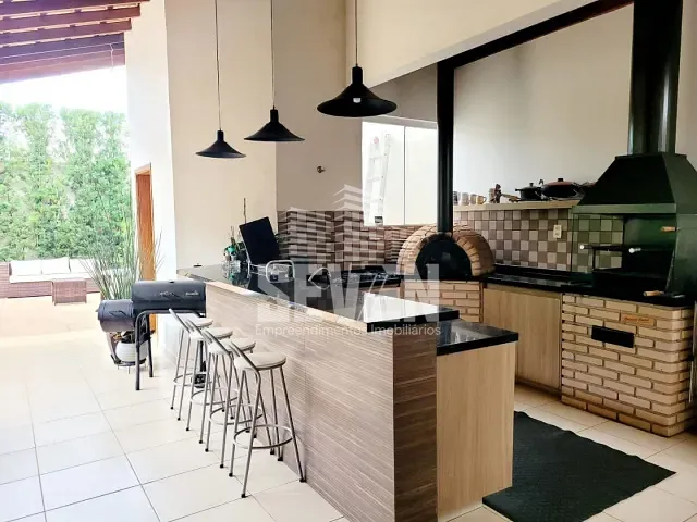 Casa com 360m², à venda, no bairro Residencial Tivoli II em Bauru