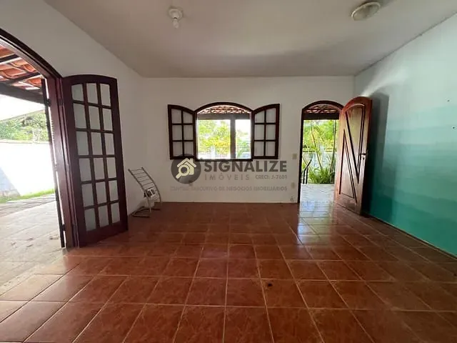 Casa com 450m² 4 quartos e 4 banheiros, para alugar, no bairro Caravelas em Armação dos Búzios