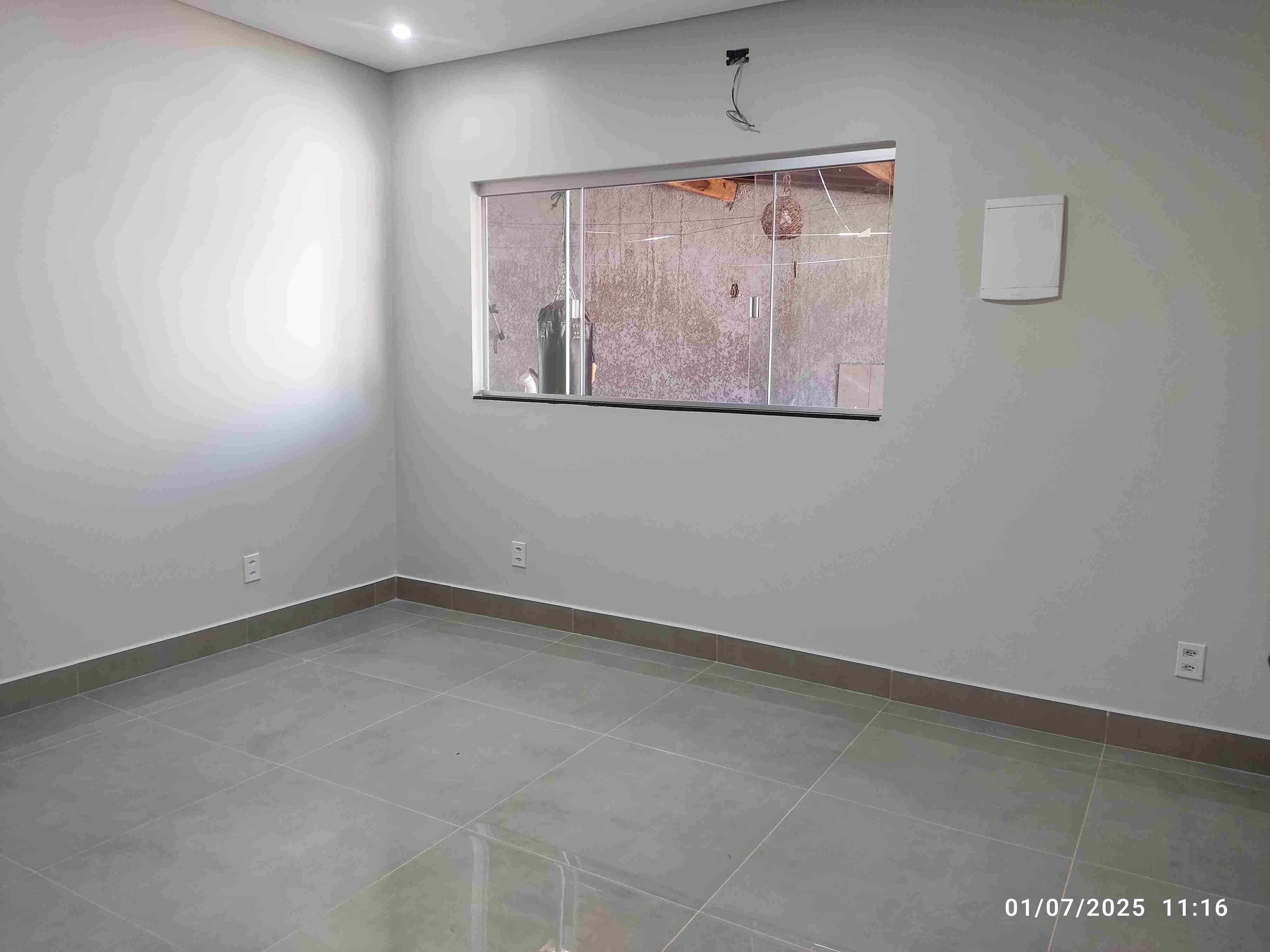 Casa à venda e aluguel com 2 quartos, 120m² - Foto 13