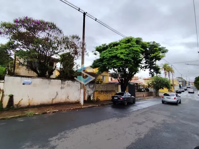 Casa 3 quartos e 2 banheiros, à venda, no bairro Centro em Jacarezinho