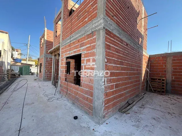 Casa com 65m², à venda, no bairro Roma em Volta Redonda