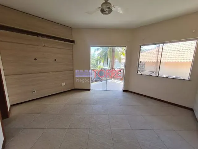 Casa com 500m² 4 quartos e 5 banheiros, à venda, no bairro Centro em Ilhéus