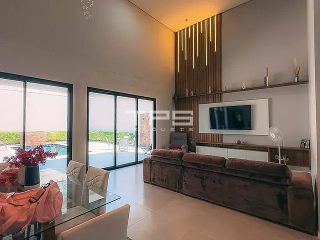 Casa 4 quartos e 3 banheiros, à venda, no bairro Jardim Panorama II em Guaratinguetá