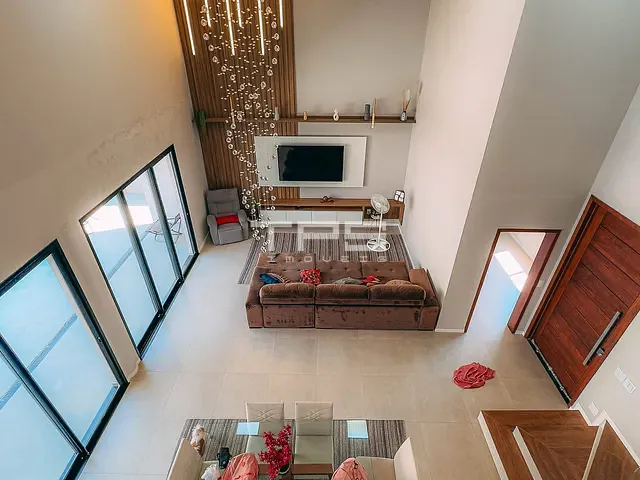 Casa 4 quartos e 3 banheiros, à venda, no bairro Jardim Panorama II em Guaratinguetá
