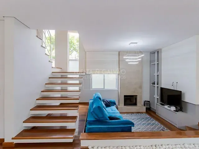 Casa com 295m² 4 quartos e 6 banheiros, à venda, no bairro Mercês em Curitiba