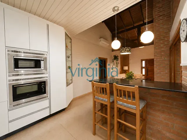 Casa com 439m² 3 quartos e 2 banheiros, à venda, no bairro Scharlau em São Leopoldo