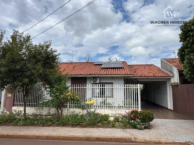 Casa com 300m² 3 quartos e 2 banheiros, à venda, no bairro Parque Tarumã em Maringá