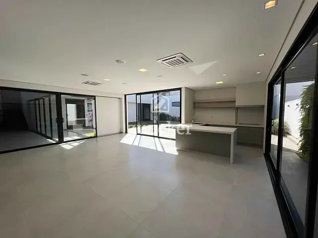 Casa com 896m² 4 quartos e 5 banheiros, à venda, no bairro Jardim Estoril II em Bauru