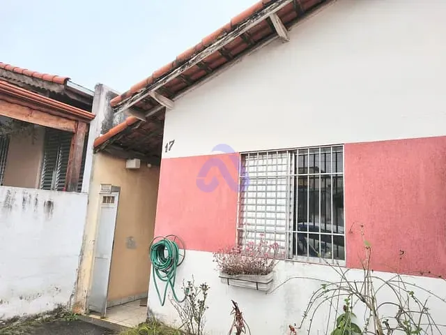 Casa 2 quartos e 1 banheiro, à venda, no bairro Vila Ursulina em Itaquaquecetuba
