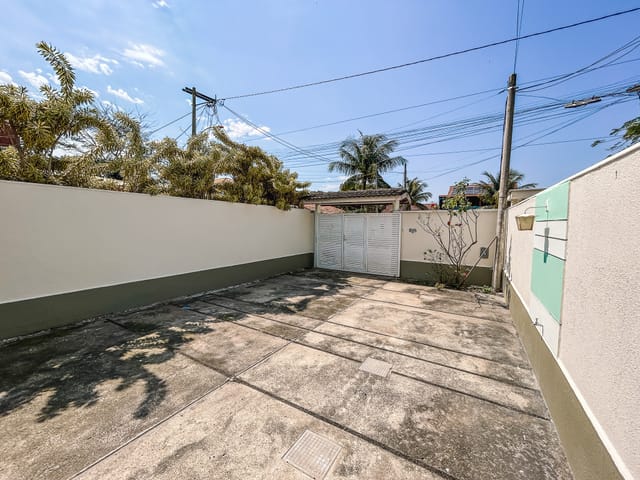 Casa 2 quartos e 3 banheiros, para alugar, no bairro Praia de Itaipuaçu (Itaipuaçu) em Maricá
