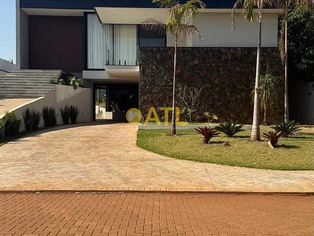 Casa 4 quartos e 7 banheiros, à venda, no bairro Reserva Trianon em Ourinhos