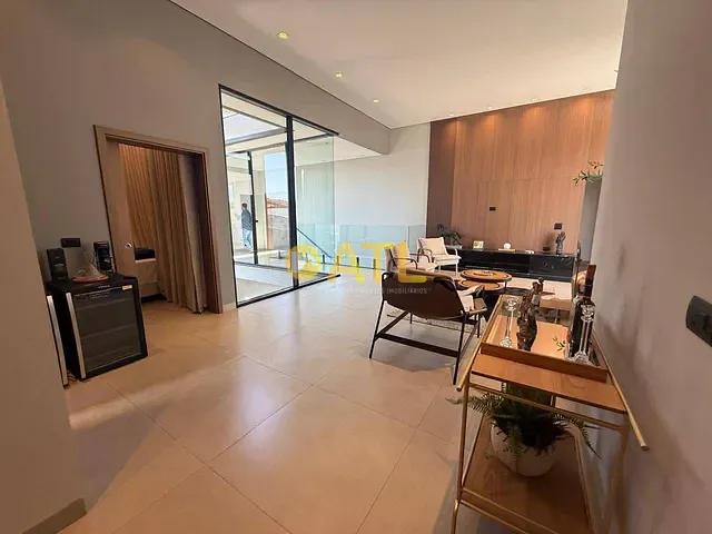Casa 4 quartos e 7 banheiros, à venda, no bairro Reserva Trianon em Ourinhos
