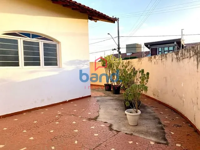 Casa com 327m² 3 quartos e 2 banheiros, à venda, no bairro Jardim Julita em Porto Feliz