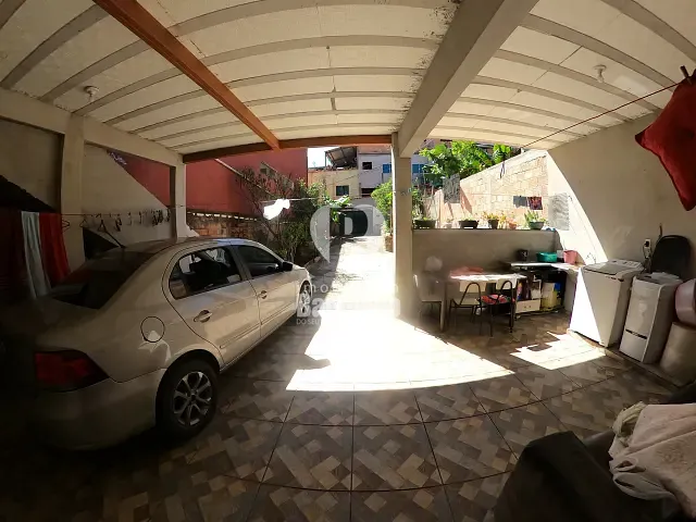 Casa com 250m² 4 quartos e 2 banheiros, à venda, no bairro Petrópolis (Barreiro) em Belo Horizonte