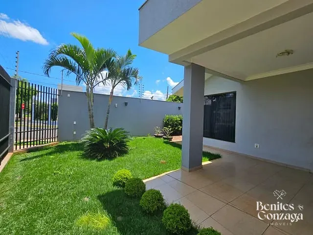 Casa com 398m² 4 quartos e 3 banheiros, à venda, no bairro Jardim Monte Rei em Maringá