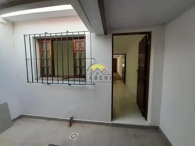 Casa com 120m² 2 quartos e 1 banheiro, para alugar, no bairro Vila Romana em São Paulo