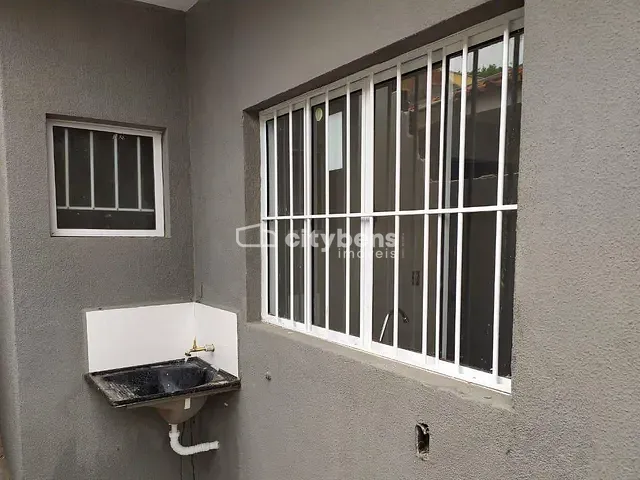 Casa 2 quartos e 1 banheiro, à venda, no bairro Esplanada em Araçatuba