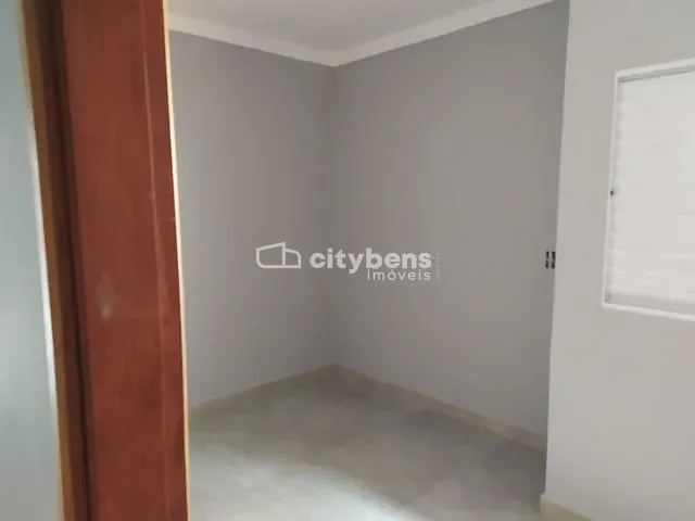 Casa 2 quartos e 1 banheiro, à venda, no bairro Esplanada em Araçatuba