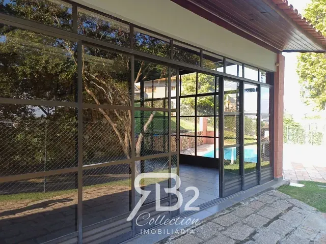 Casa 4 quartos e 3 banheiros, à venda, no bairro Marambaia em Vinhedo