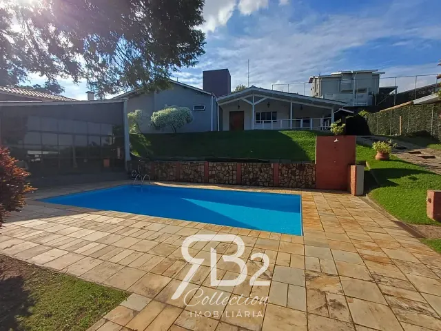 Casa 4 quartos e 3 banheiros, à venda, no bairro Marambaia em Vinhedo