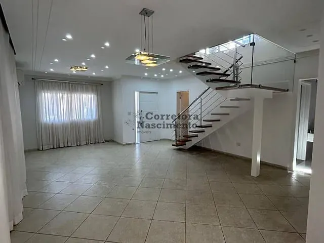 Casa com 330m² 3 quartos e 3 banheiros, para alugar, no bairro Cidade Jardim em Jacareí