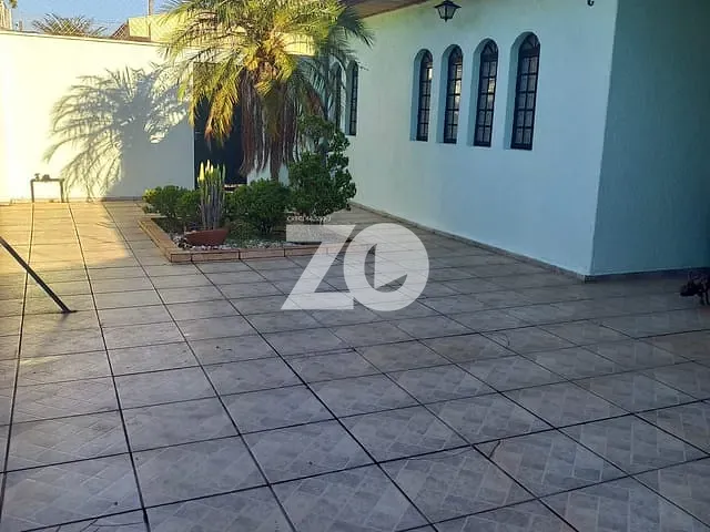 Casa com 576m² 3 quartos e 2 banheiros, à venda, no bairro Novo Jardim Pagani em Bauru