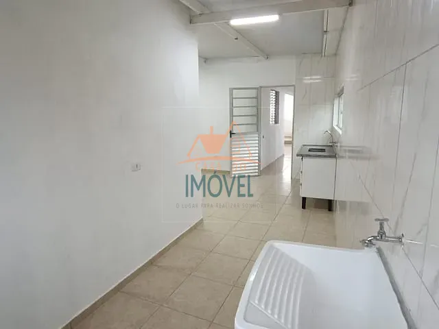 Casa 1 quarto e 1 banheiro, para alugar, no bairro Jardim Araruama em Cotia
