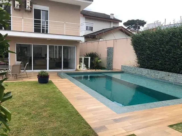 Casa 3 quartos e 6 banheiros, à venda ou para alugar, no bairro Jardim do Colégio (Zona Norte) em São Paulo