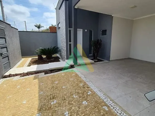 Casa com 300m² 2 quartos e 3 banheiros, à venda, no bairro Residencial do Bosque em Mogi Mirim