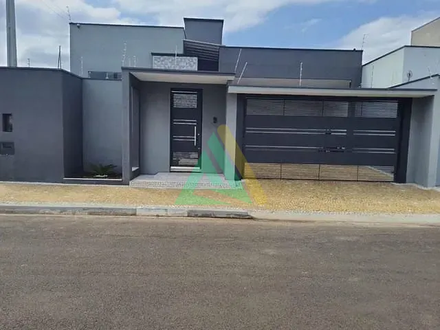 Casa com 300m² 2 quartos e 3 banheiros, à venda, no bairro Residencial do Bosque em Mogi Mirim