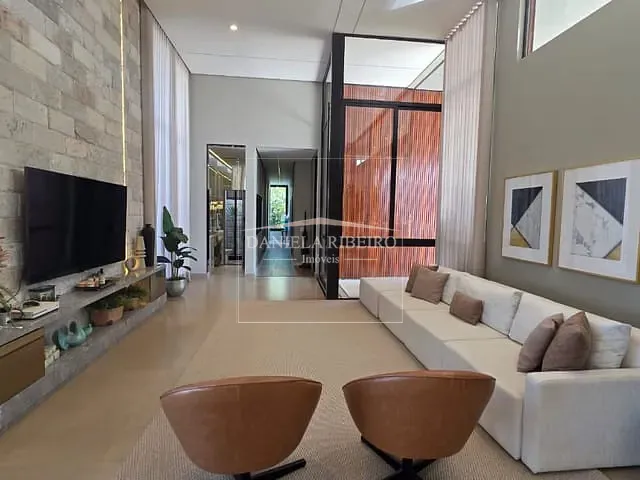 Casa com 2600m² 6 quartos e 7 banheiros, à venda, no bairro Recanto do Salto em Londrina