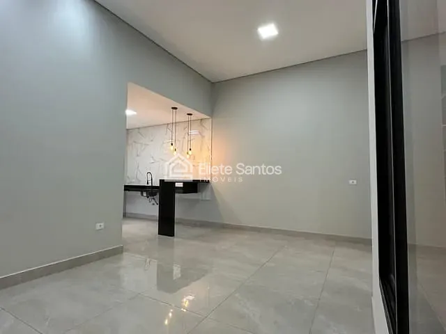 Casa com 129m² 3 quartos e 2 banheiros, à venda, no bairro Vila Pântano II em Santa Bárbara D'Oeste