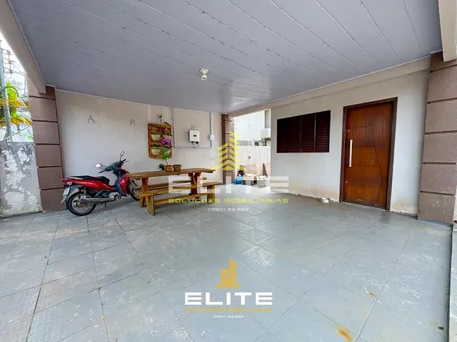 Casa com 225m² 2 quartos e 2 banheiros, à venda, no bairro Pinheiros em Sorriso