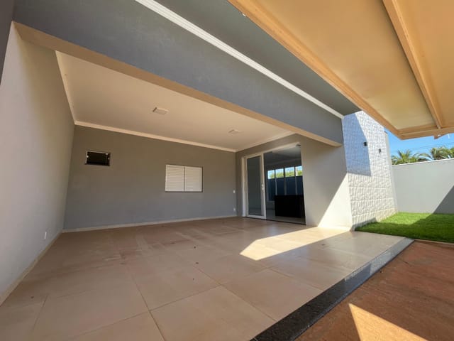 Casa com 200m² 3 quartos e 2 banheiros, à venda, no bairro Vila Esperança em Dourados