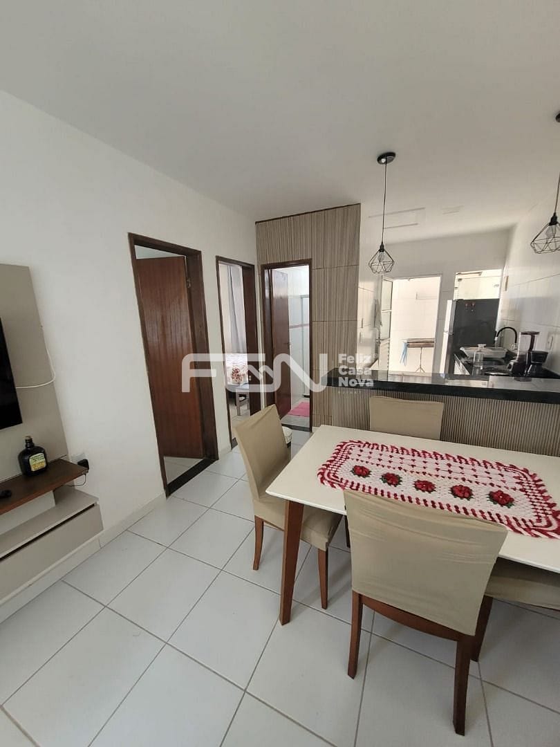Casa à venda com 2 quartos, 10m² - Foto 5