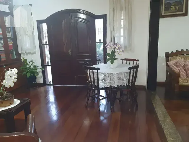 Casa com 300m² 3 quartos e 1 banheiro, à venda, no bairro Parque Horizonte em Nova Iguaçu