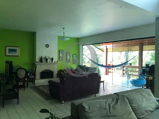 Casa com 1105m² 5 quartos e 7 banheiros, à venda, no bairro Portão em Atibaia