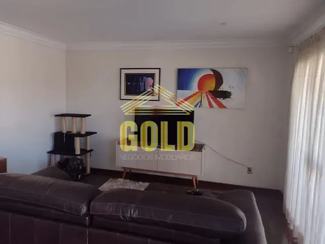 Casa com 390m² 4 quartos e 5 banheiros, à venda, no bairro Lago Parque em Londrina