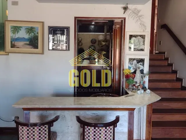 Casa com 390m² 4 quartos e 5 banheiros, à venda, no bairro Lago Parque em Londrina