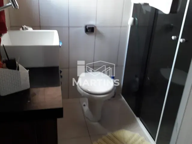 Casa 5 quartos e 5 banheiros, à venda, no bairro Jardim das Rosas (Zona Sul) em São Paulo