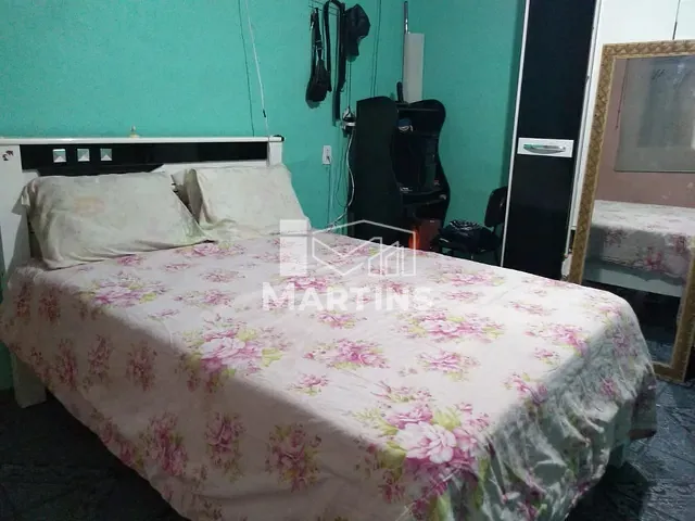 Casa 5 quartos e 5 banheiros, à venda, no bairro Jardim das Rosas (Zona Sul) em São Paulo
