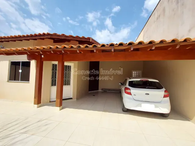 Casa com 250m² 3 quartos e 3 banheiros, à venda, no bairro Jardim Imperial em Jaguariúna