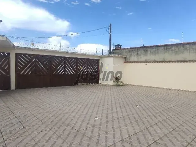 Casa com 600m² 2 quartos e 1 banheiro, à venda, no bairro Cibratel II em Itanhaém