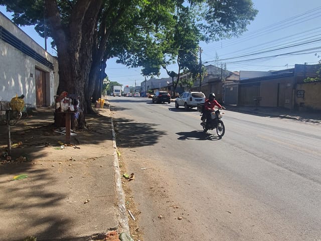 Casa com 360m² 3 quartos e 2 banheiros, à venda, no bairro Setor Leste Universitário em Goiânia