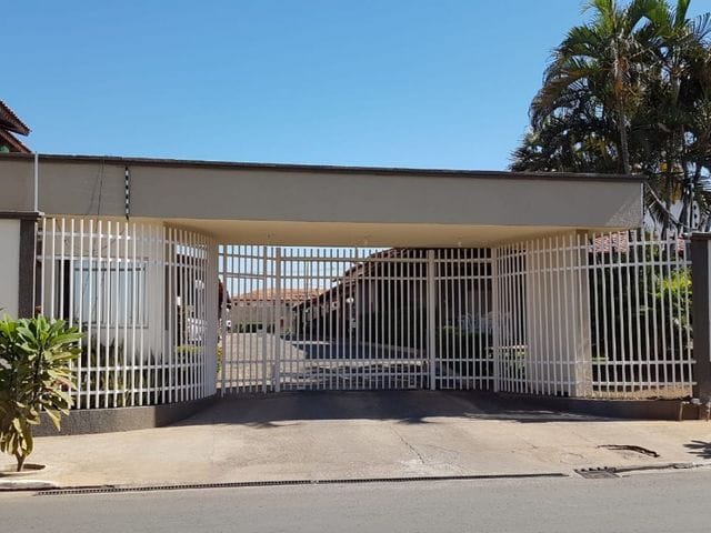 Foto do Casa - Casa a Venda no Condomínio Residencial dos Ipês - FLAMBOYANT, Cuiabá - 126m², 3 vagas | Lyah Jaudy Imóveis