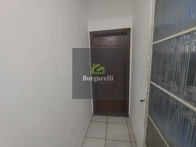 Casa 1 quarto e 1 banheiro, para alugar, no bairro Jardim Bela Vista em Lavras