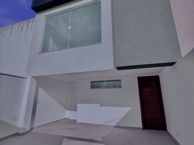 Casa 3 quartos e 4 banheiros, à venda, no bairro Inácio Barbosa em Aracaju