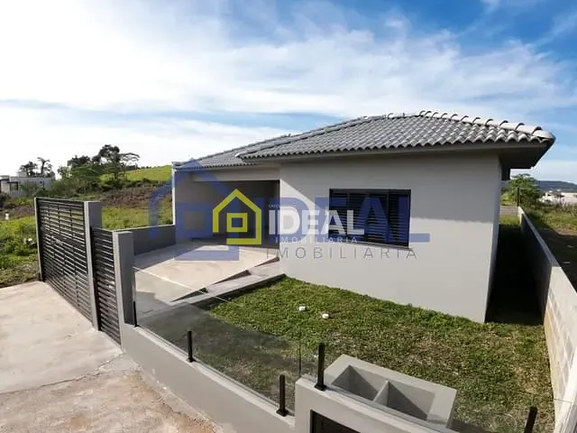 Casa com 102m² 3 quartos e 1 banheiro, à venda, no bairro Santa Terezinha em Concórdia