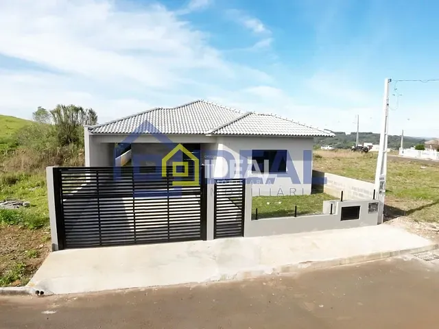 Casa com 102m² 3 quartos e 1 banheiro, à venda, no bairro Santa Terezinha em Concórdia