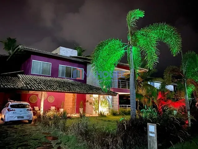 Casa 3 quartos e 5 banheiros, à venda, no bairro Jardim Atlântico em Ilhéus